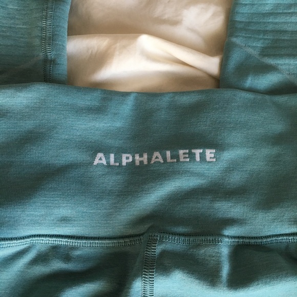 Alphalete OG revival leggings - Picture 4 of 6